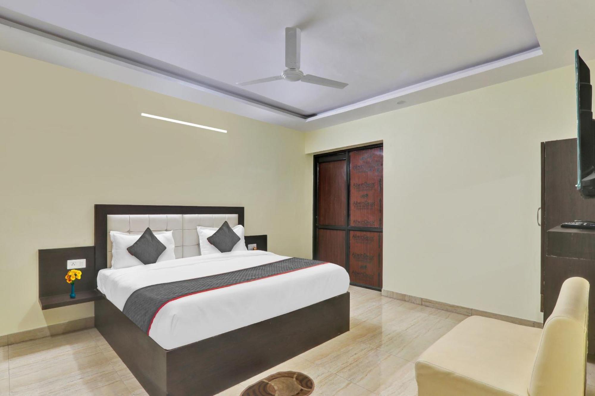 Hotel Collection O Starfield Lucknow Exterior foto