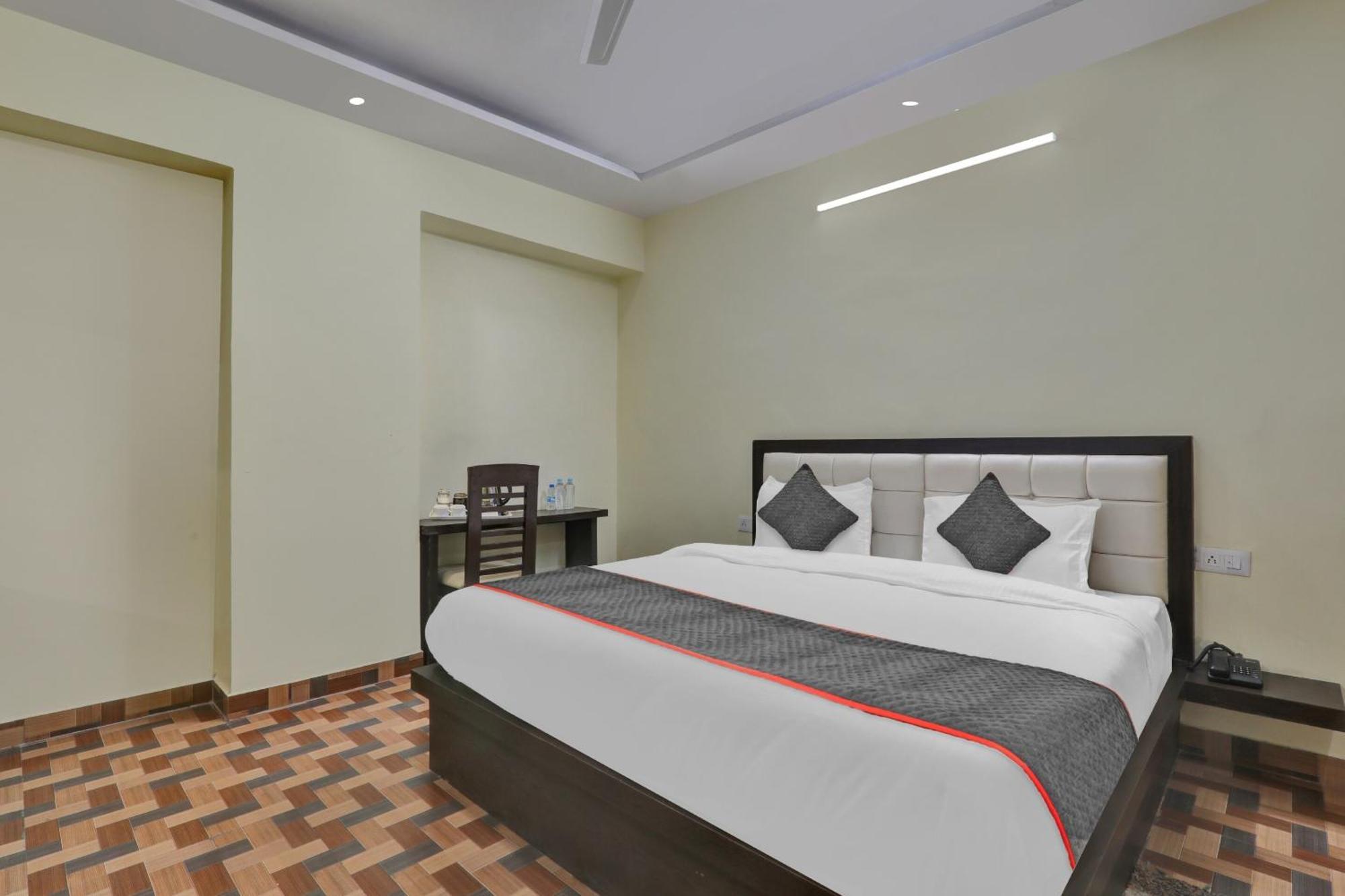 Hotel Collection O Starfield Lucknow Exterior foto