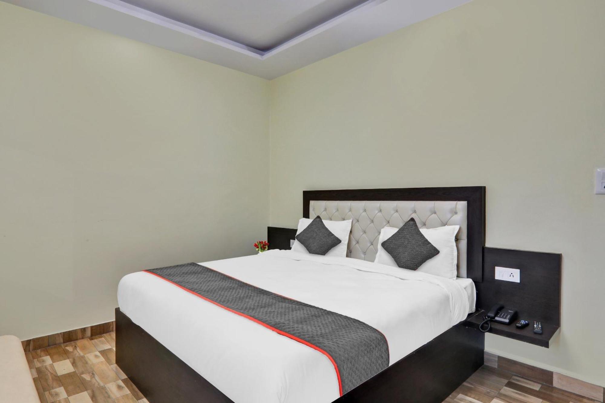 Hotel Collection O Starfield Lucknow Exterior foto