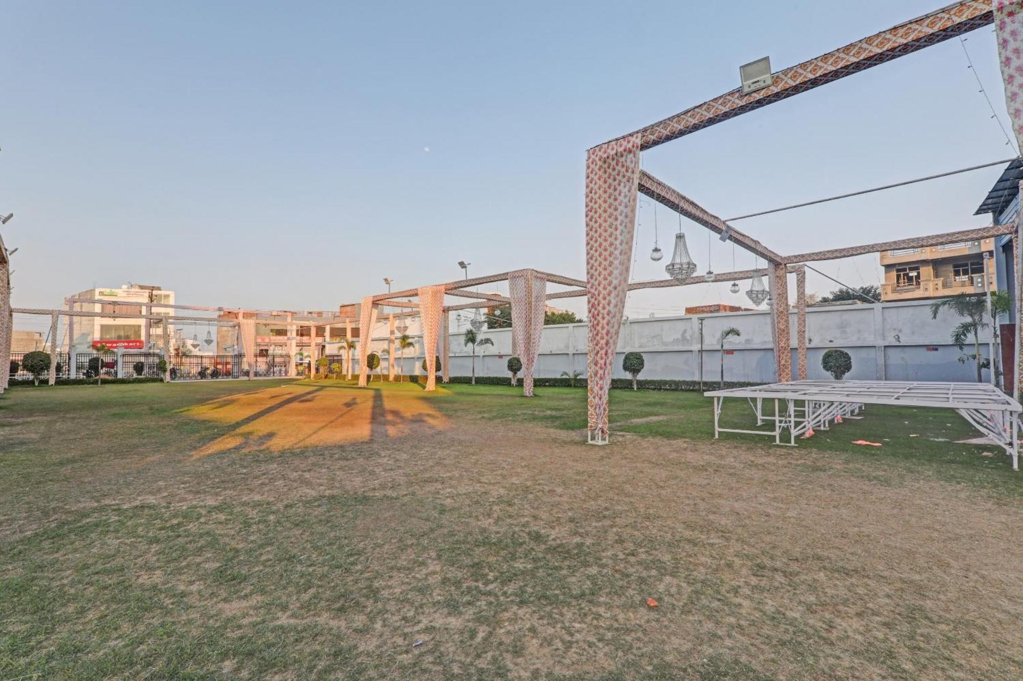 Hotel Collection O Starfield Lucknow Exterior foto
